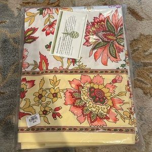 Brand new Williams Sonoma Tablecloth